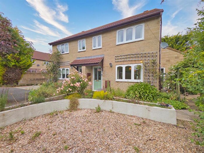 3 Bedroom Semi-Detached House For Sale In Wellesley Close, Bowerhill, Melksham, SN12
