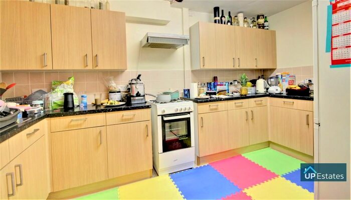 3 Bedroom Terraced House To Rent In Grenfell Close, Leamington Spa, CV31