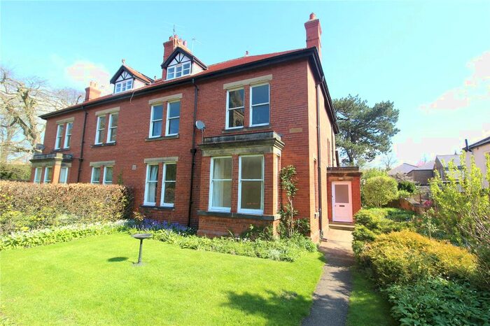 2 Bedroom Flat To Rent In Kirkby Road, Ripon, North Yorkshire, Uk, HG4