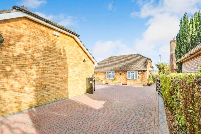 4 Bedroom Bungalow For Sale In Pilgrims Lane, Chilham, Canterbury, CT4