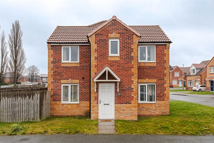 3 Bedroom Semi Detached House For Sale In Ceres Grove, Scunthorpe, DN17