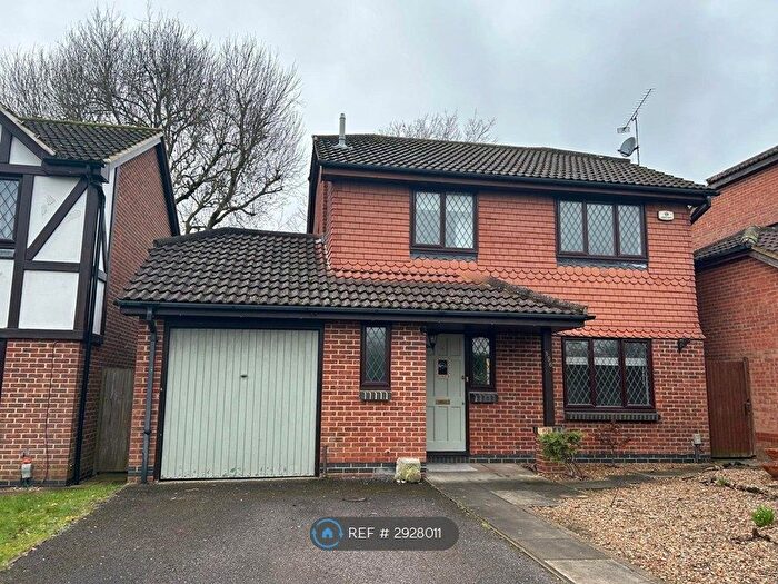 3 Bedroom Detached House To Rent In Fleetham Gardens, Reading, RG6