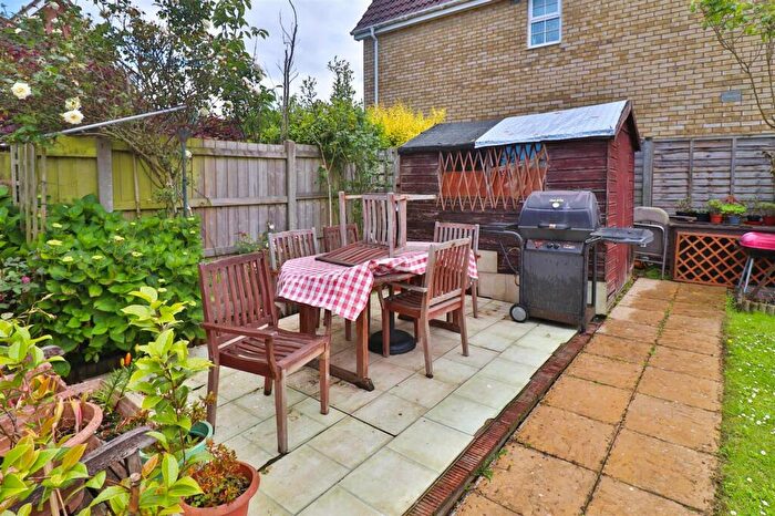 3 Bedroom Detached House For Sale In Emmerson Way, Hadleigh, IP7