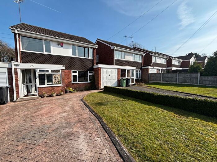 3 Bedroom Property To Rent In Woodbury Road, Halesowen, B62