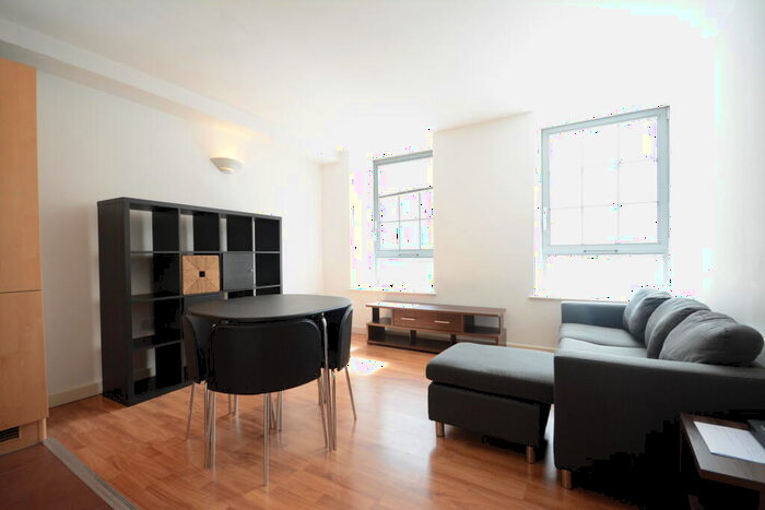 1 Bedroom Apartment To Rent In The Hicking Building, Queens Road, NG2