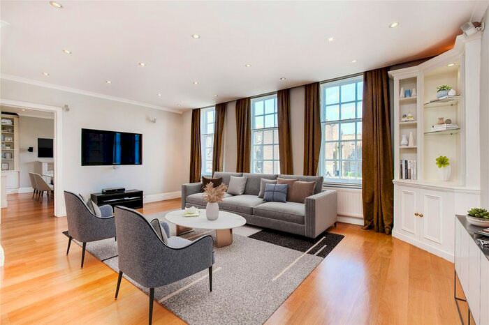 3 Bedroom Flat To Rent In Malvern Court, Onslow Square, SW7