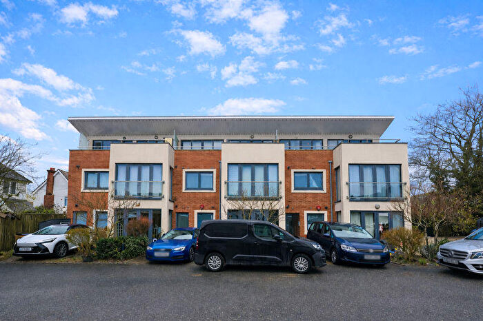 1 Bedroom Flat For Sale In Skyline Mews, High Wycombe, HP12