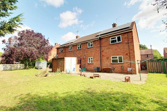 1 Bedroom Flat To Rent In Heather Avenue, Dogsthorpe, Peterborough, PE1