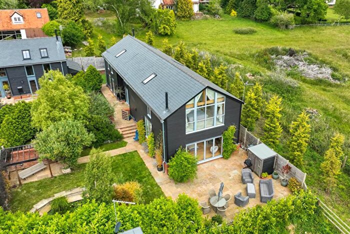 4 Bedroom Detached House For Sale In Ivy House Lane, Berkhamsted, HP4