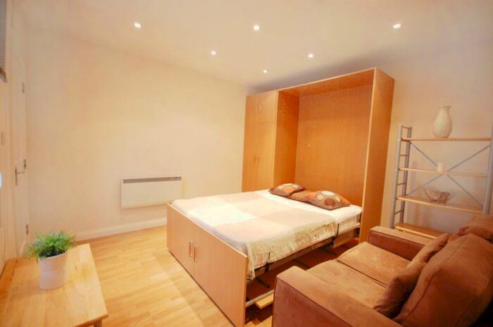 Studio To Rent In Gloucester Place, Marylebone, NW1