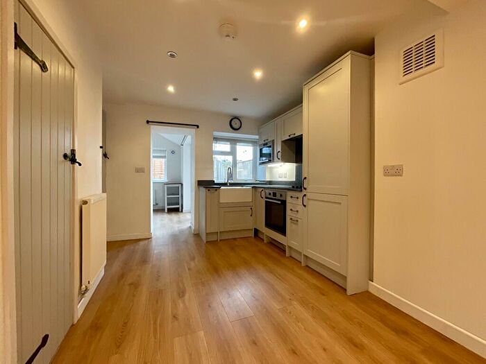 2 Bedroom Cottage To Rent In High Street, Nettleham, Lincoln, LN2