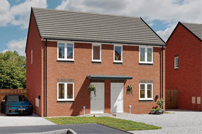 2 Bedroom Semi-detached House For Sale In High Hazles Drive, Huthwaite, NG17