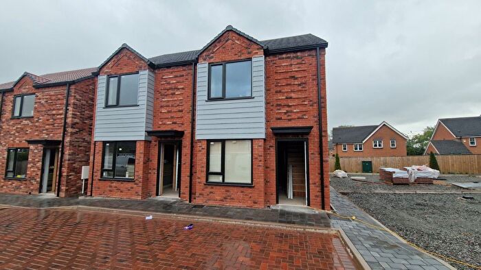 3 Bedroom Semi Detached House To Rent In Pipers Drive, Cannock, Staffordshire, WS11