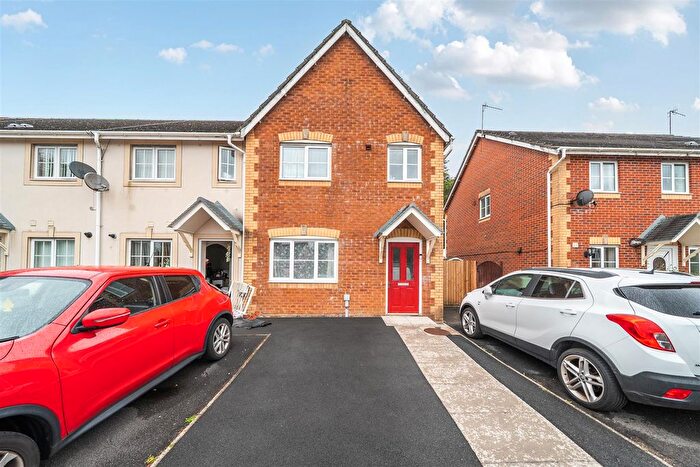 3 Bedroom End Of Terrace House For Sale In Tro Tircoed, Penllergaer, Swansea, SA4