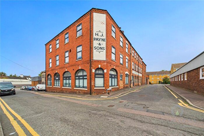 1 Bedroom Flat For Sale In Oak Street, Northampton, NN1