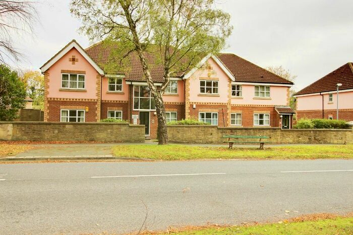 2 Bedroom Flat To Rent In Stainbeck Road, Leeds, LS7