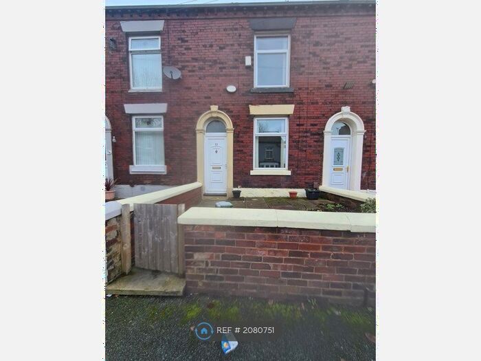 2 Bedroom Terraced House To Rent In Queens Road, Chadderton, Oldham, OL9