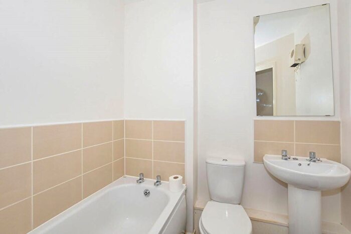 2 Bedroom Apartment To Rent In Kenneth Close, Prescot, Merseyside, L34