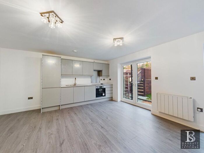 1 Bedroom Apartment To Rent In Wycombe Gardens, HP12