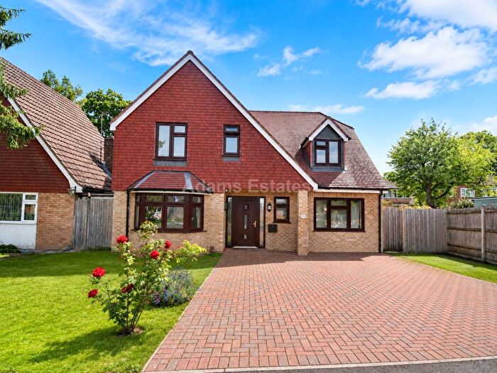 4 Bedroom Detached House To Rent In Pheasant Close, Wokingham, RG41