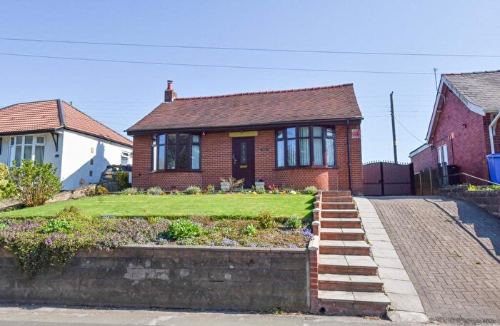 2 Bedroom Bungalow For Sale In Bolton Road, Heath Charnock, Chorley, PR7
