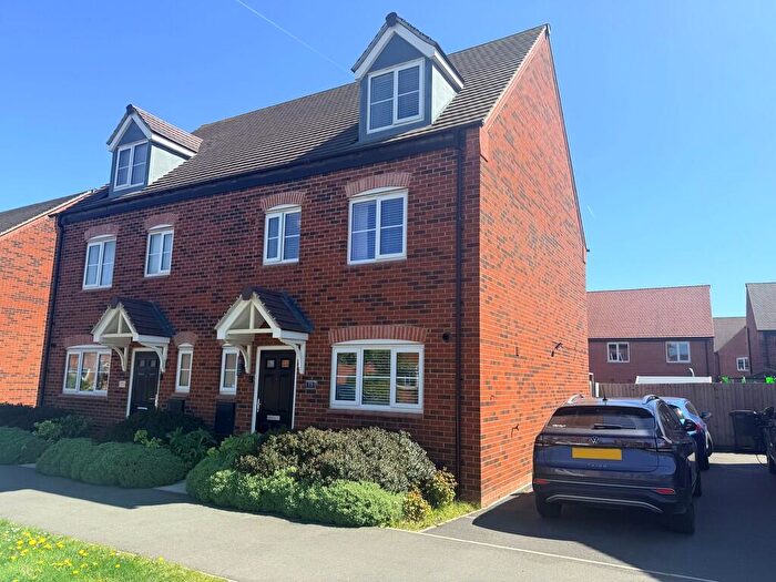 4 Bedroom Semi-Detached House For Sale In Bowes Road, Boulton Moor, DE24