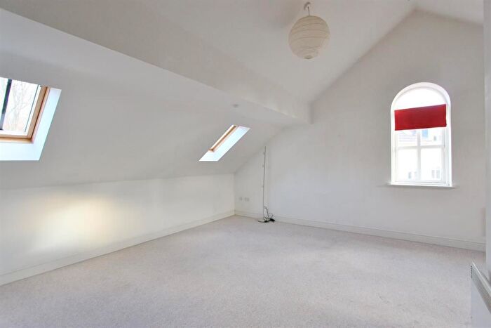 2 Bedroom Flat To Rent In Forge Lane, Oughtibridge, Sheffield, S35