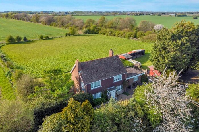 4 Bedroom Detached House For Sale In Wrens Road, Bredgar, Sittingbourne, Kent, ME9