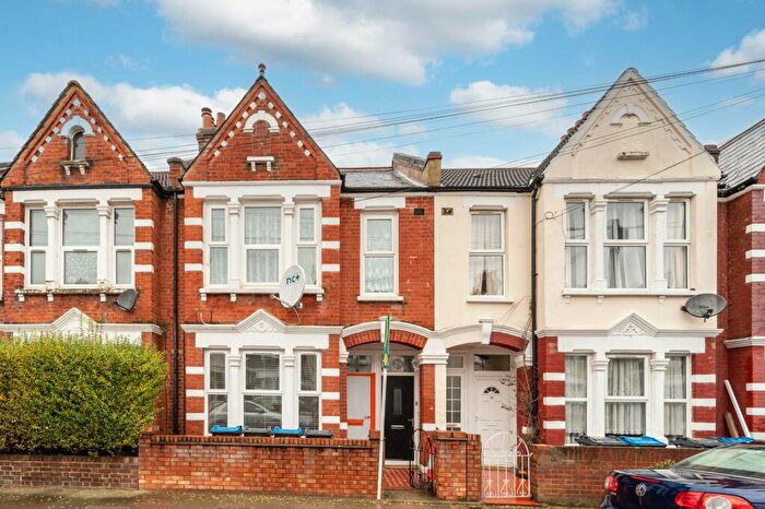 2 Bedroom House To Rent In Tynemouth Road, Tooting, Mitcham, CR4