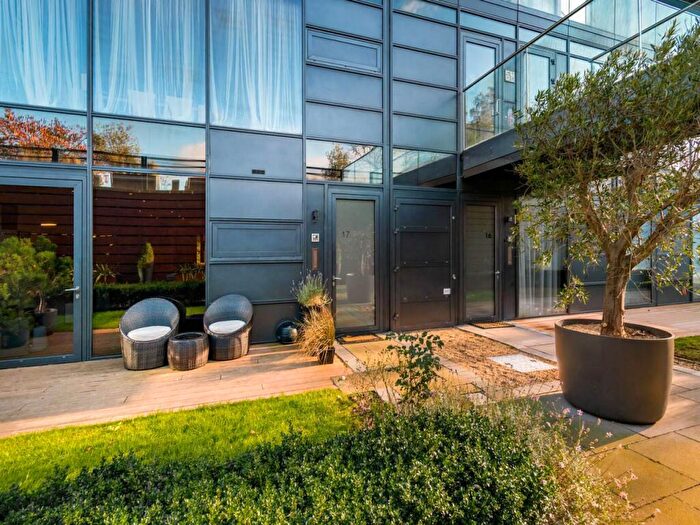 2 Bedroom Flat To Rent In Ravelston Terrace, Ravelston, Edinburgh, EH4