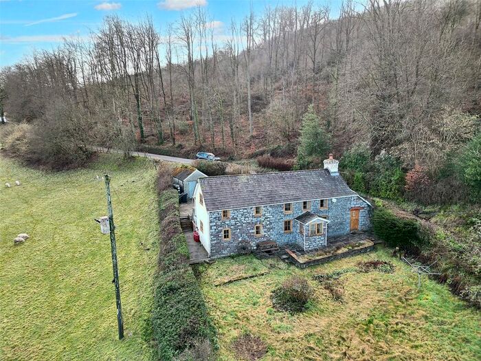 2 Bedroom Detached House For Sale In Penpont, Brecon, Powys, LD3