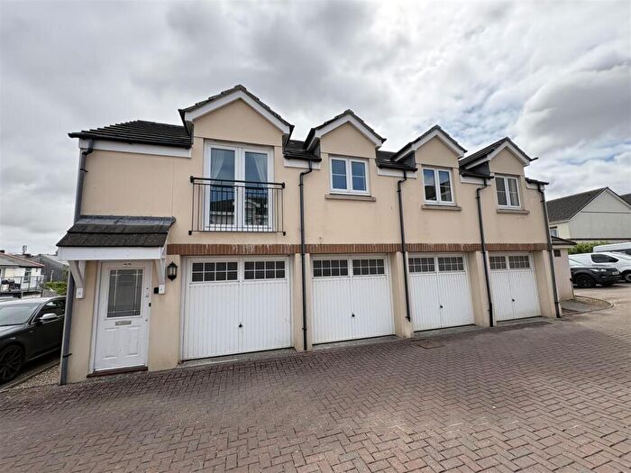 2 Bedroom Coach House To Rent In Union Close, Bideford, EX39