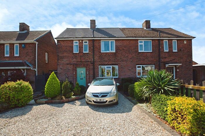 3 Bedroom Semi-Detached House For Sale In Laceby Road, Grimsby, DN34