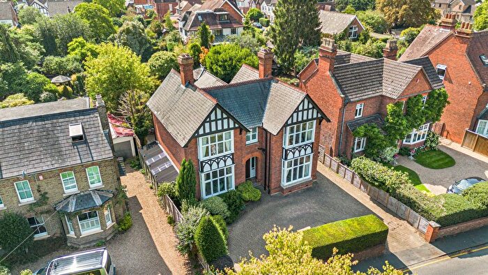 5 Bedroom Detached House For Sale In Manorcrofts Road, Egham, Surrey, TW20