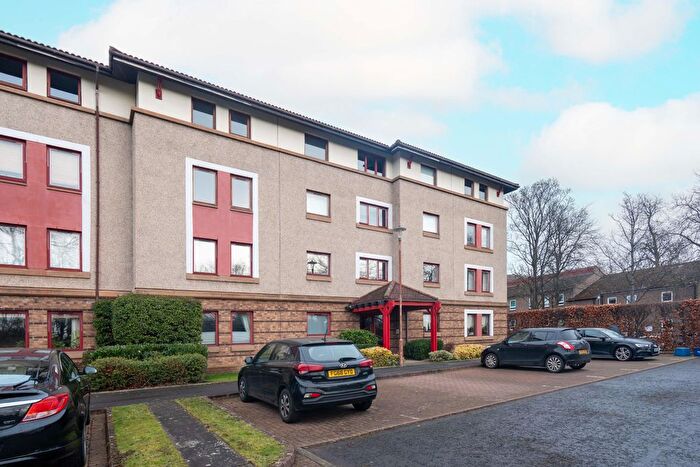 1 Bedroom Flat To Rent In North Werber Place, Edinburgh, EH4