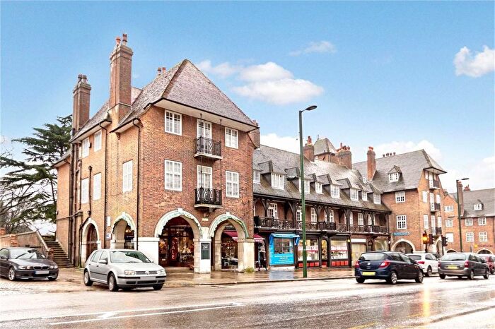 3 Bedroom Flat To Rent In Finchley Road, London, NW11