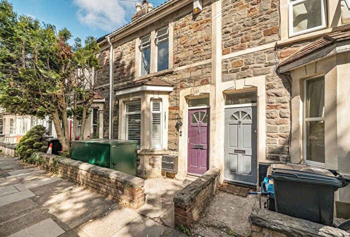 3 Bedroom Terraced House For Sale In Lawn Road, Fishponds, Bristol, BS16