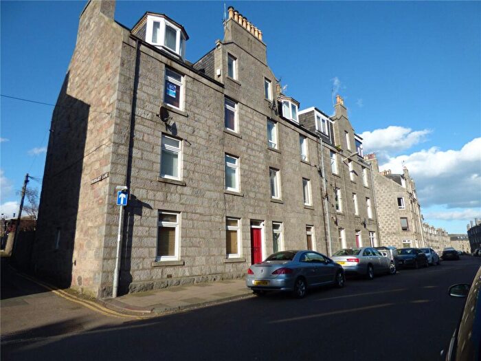 1 Bedroom Flat To Rent In Urquhart Road, Second Floor Right, Aberdeen, AB24