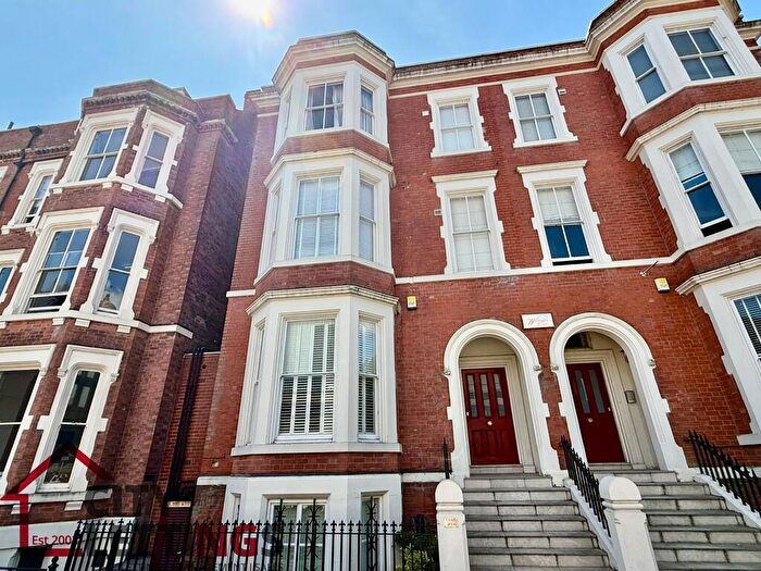 2 Bedroom Apartment To Rent In Wellington Court, NG1