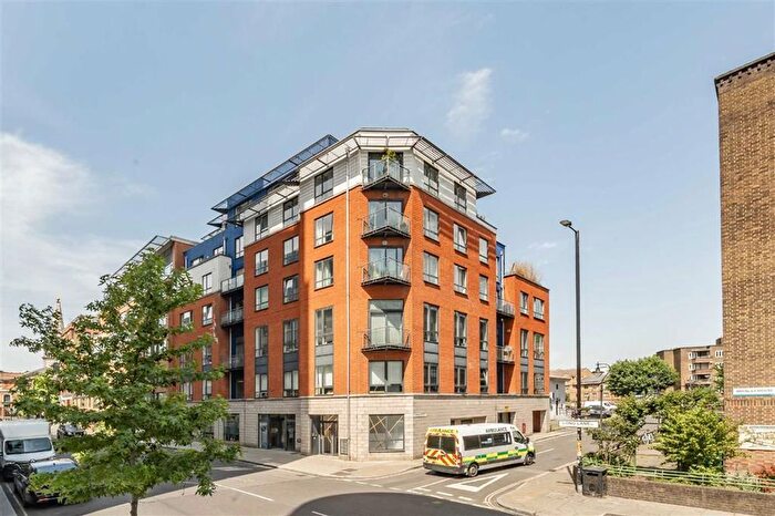 2 Bedroom Flat For Sale In Long Lane, London Bridge, SE1