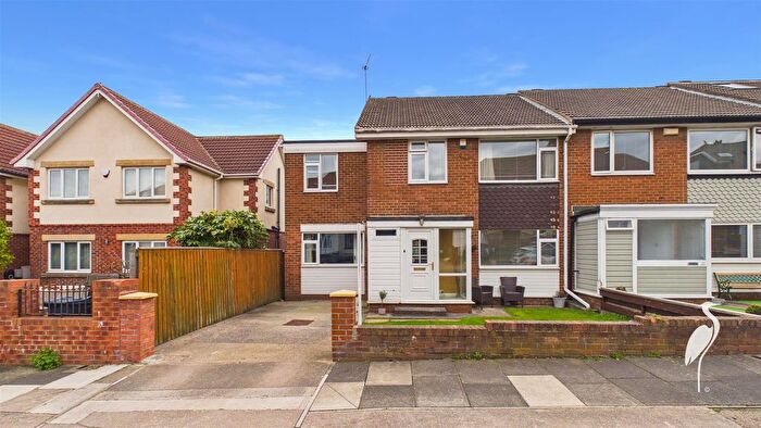 4 Bedroom Terraced House For Sale In Westcliffe Road, Seaburn, Sunderland, SR6