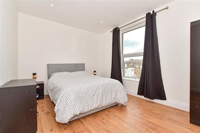 2 Bedroom Flat For Sale In Ethelbert Road, Margate, Kent, CT9