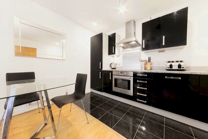 2 Bedroom Flat To Rent In City Peninsula, 25 Barge Walk, London SE10