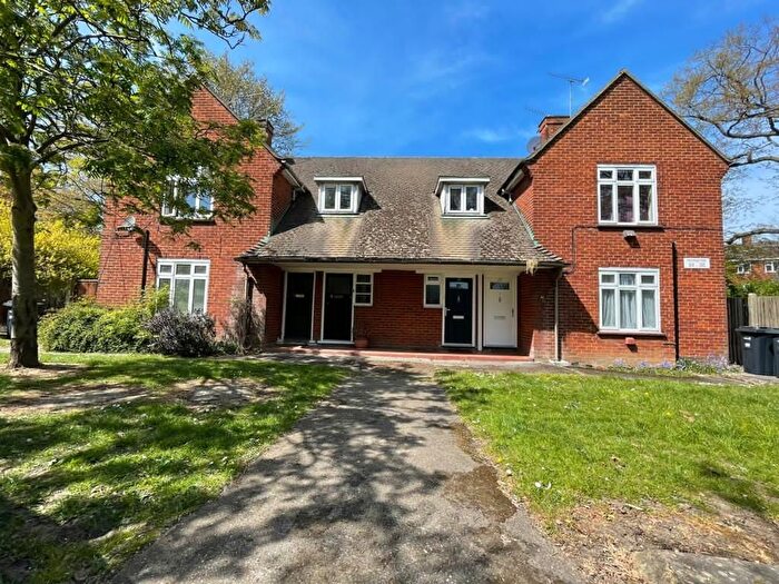 1 Bedroom Flat To Rent In Hermitage Walk, London, E18