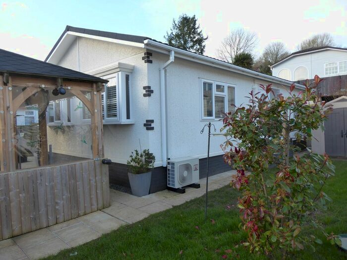 2 Bedroom Mobile/park Home For Sale In St Dominics Park, Callington, Cornwall, PL17
