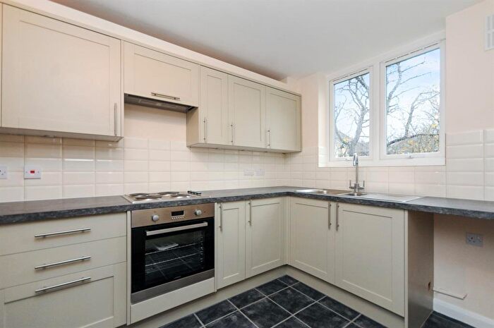 1 Bedroom Flat To Rent In Brighton Road, Sutton, SM2