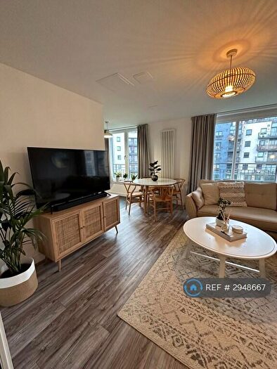 2 Bedroom Flat To Rent In East Pilton Farm Crescent, Edinburgh, EH5
