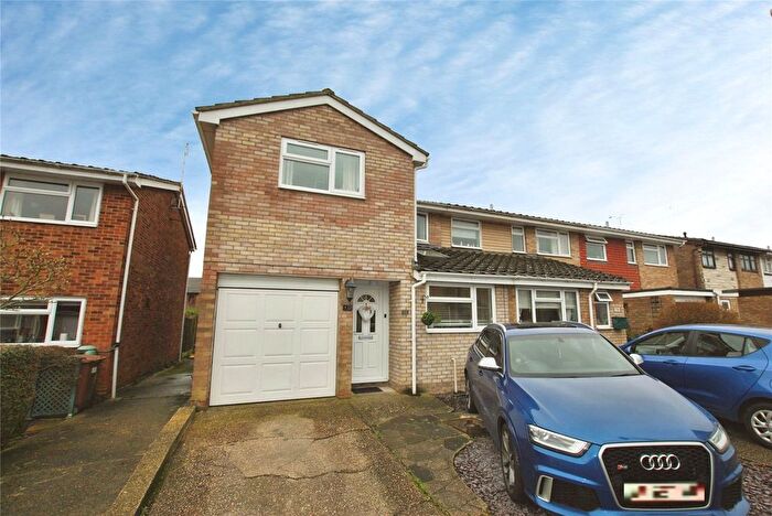 4 Bedroom Semi-Detached House To Rent In Wallasea Gardens, Springfield, Chelmsford, CM1