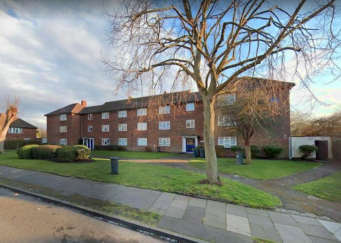 2 Bedroom Flat To Rent In Ringway, Hounslow, Southall, UB2