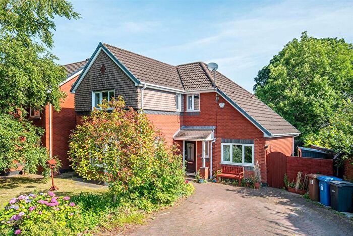 4 Bedroom Detached House For Sale In Orchard Close, Euxton, Chorley, PR7